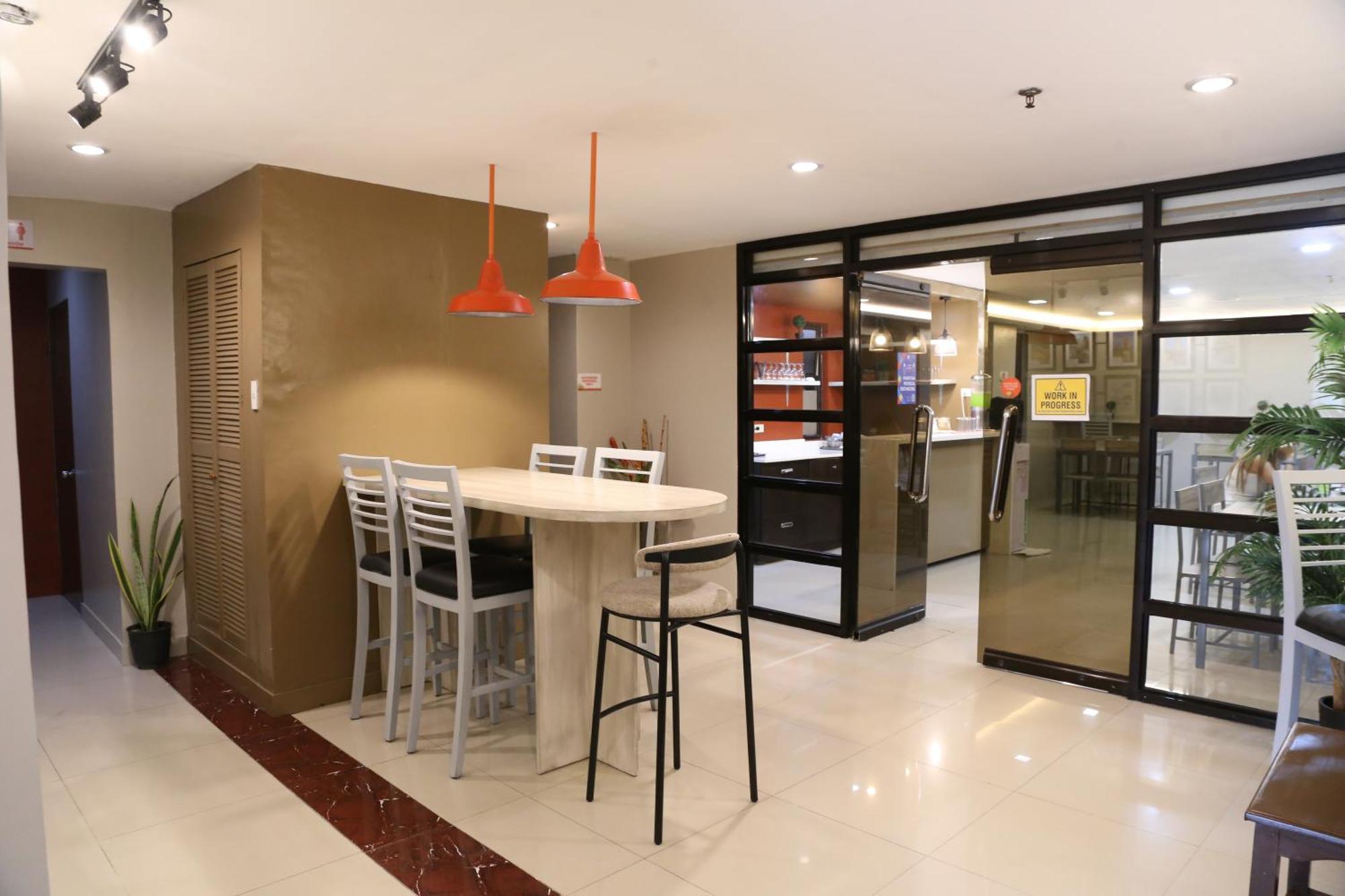 Travelbee Business Inn Себу Экстерьер фото